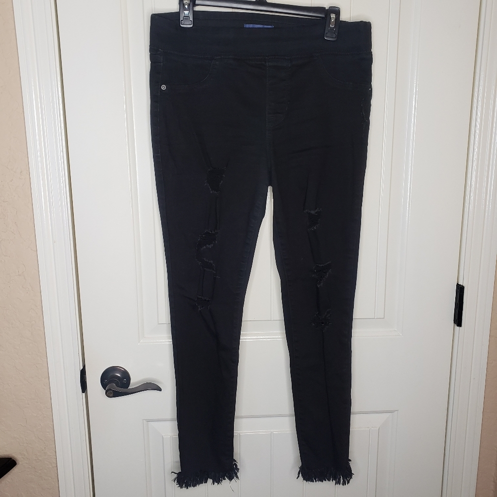 Old Navy Rockstar Pull-On Jeans/Jeggings. Black.